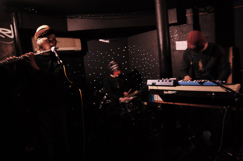 shesdead live1